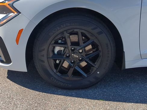 New 2026 Kia K5 LXS image 10