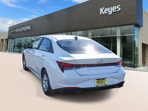 Used 2021 Hyundai Elantra SE image 7
