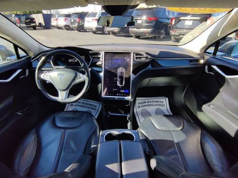 Used 2015 Tesla Model S 85D image 21