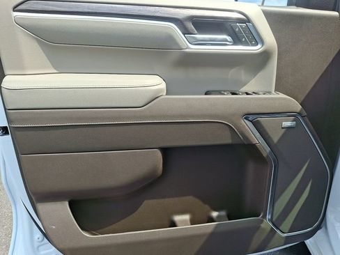 New 2026 Chevrolet Silverado 1500 LTZ w/ LTZ Convenience Package II AWD/4WD image 8