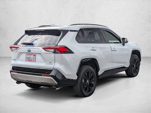 Used 2023 Toyota RAV4 SE w/ Convenience Package AWD/4WD image 6