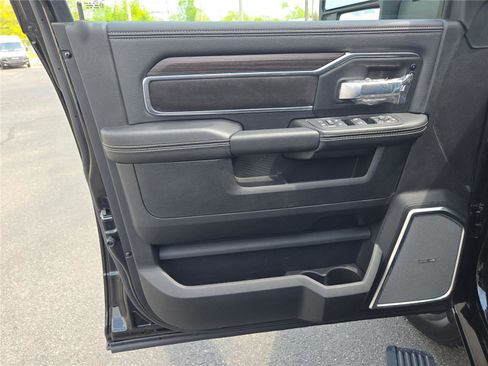 New 2025 RAM 2500 Laramie image 21