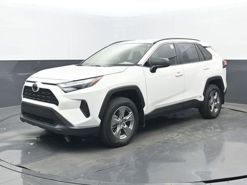 Used 2025 Toyota RAV4 LE image 24