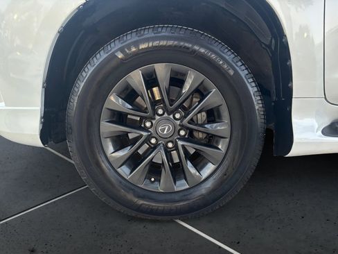 Used 2020 Lexus GX 460 Premium image 14