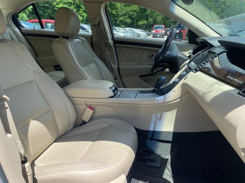 Used 2014 Ford Taurus Limited FWD image 12