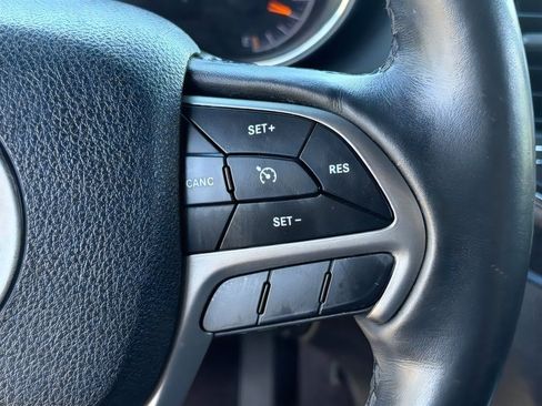 Used 2018 Jeep Grand Cherokee Limited RWD image 21