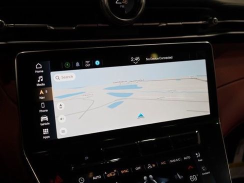 Used 2025 Maserati Grecale Modena image 24