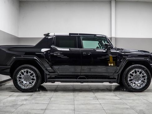 Used 2025 GMC Hummer EV 3X AWD/4WD image 8