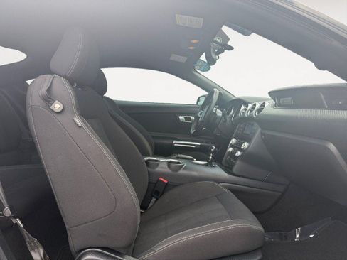 Used 2019 Ford Mustang Coupe RWD image 10