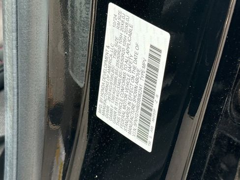 Certified 2025 Honda Pilot Black Edition image 30