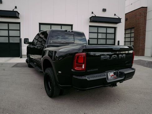 Used 2025 RAM 3500 Laramie image 5