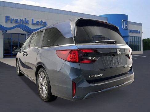 New 2026 Honda Odyssey Touring image 3