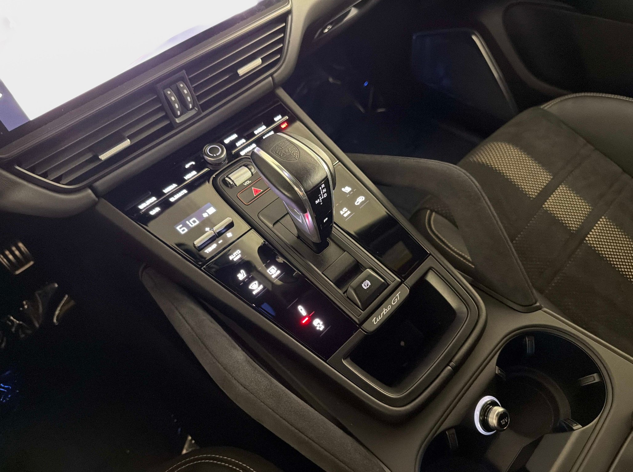 Used 2022 Porsche Cayenne Turbo GT AWD/4WD image 41