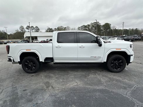 Used 2024 GMC Sierra 2500 AT4 w/ AT4 Premium Plus Package image 5