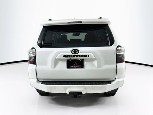 Used 2020 Toyota 4Runner SR5 Premium w/ Moonroof Package AWD/4WD image 7