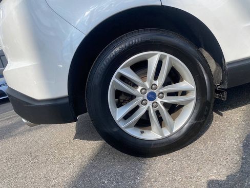 Used 2018 Ford Edge SEL w/ Equipment Group 201A AWD/4WD image 10