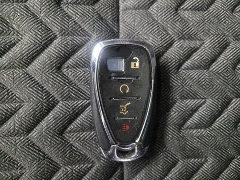 Used 2023 Chevrolet Equinox LT image 32