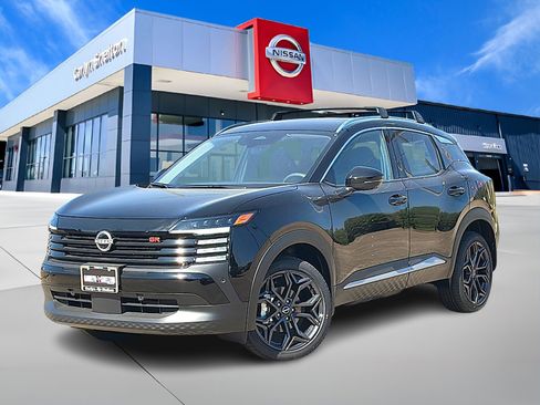 New 2026 Nissan Kicks SR image 1