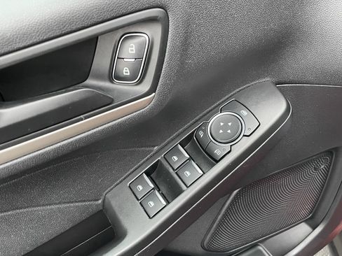 Used 2022 Ford Escape SE w/ Convenience Package image 13