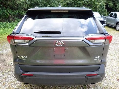 Used 2025 Toyota RAV4 XLE w/ Convenience Package AWD/4WD image 4