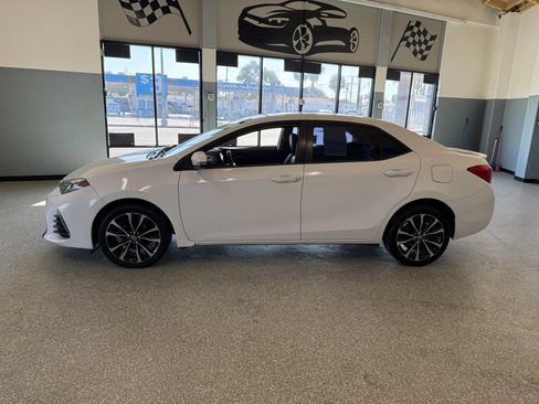 Used 2019 Toyota Corolla SE w/ Carpet Mat Package (TMS) FWD image 4