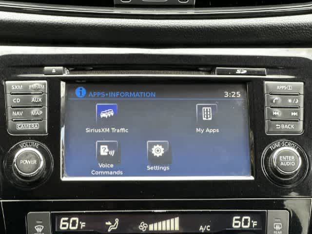 Used 2017 Nissan Rogue SV w/ SV Premium Package AWD/4WD image 13