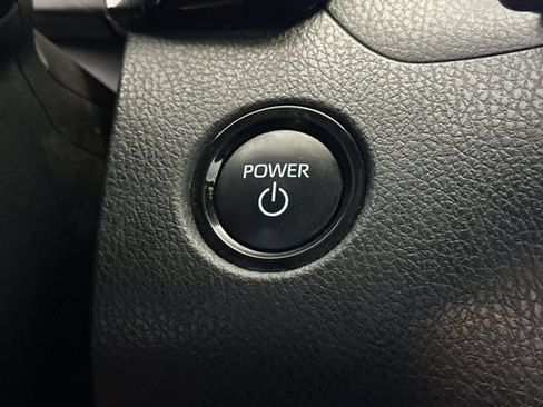 Used 2025 Toyota Camry SE FWD image 26