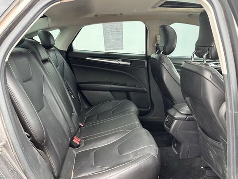 Used 2013 Ford Fusion Titanium FWD image 22