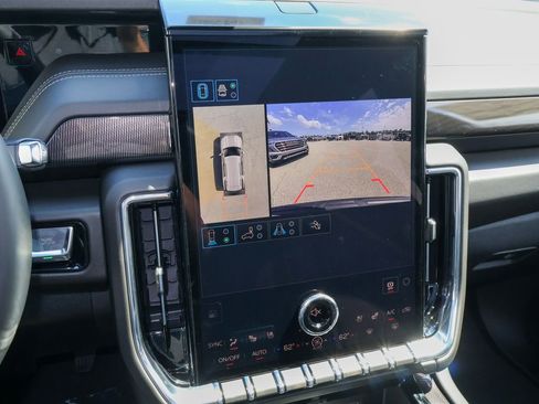 New 2026 GMC Yukon Elevation w/ Elevation Premium Package AWD/4WD image 23