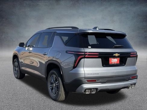 New 2026 Chevrolet Traverse LT image 6