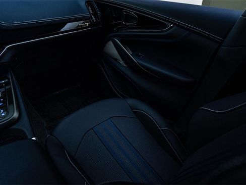 Used 2025 Aston Martin DBX 707 image 46