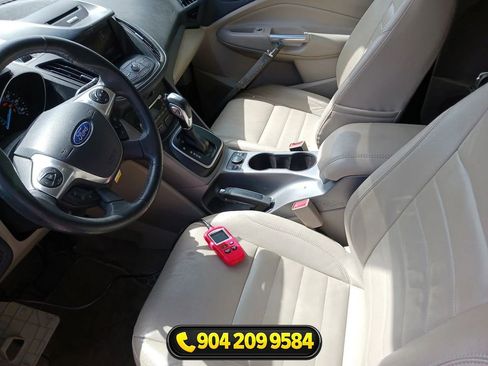 Used 2014 Ford Escape SE w/ Equipment Group 201A image 2