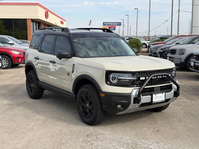 Used 2025 Ford Bronco Sport Badlands w/ Sasquatch Badlands Package AWD/4WD image 1