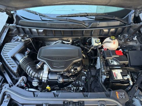 Used 2017 Cadillac XT5 Luxury w/ Driver Awareness Package image 35