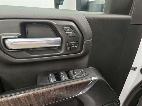 Used 2023 GMC Sierra 2500 Denali image 32