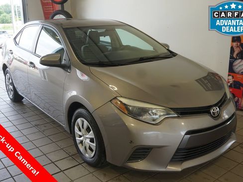 Used 2015 Toyota Corolla LE FWD image 1