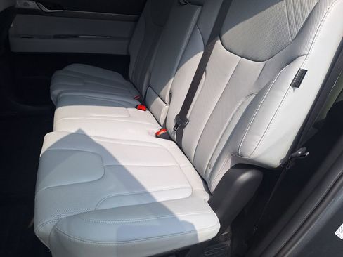 Used 2024 Hyundai Palisade SEL FWD image 24