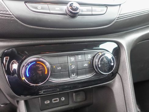 Used 2021 Buick Encore GX Preferred FWD image 19