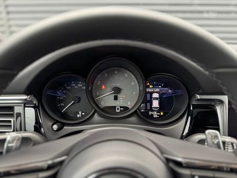 New 2026 Porsche Macan S image 25