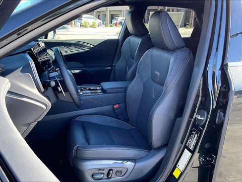 New 2026 Lexus RX 450h Luxury AWD/4WD image 18