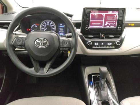 Used 2022 Toyota Corolla LE FWD image 22