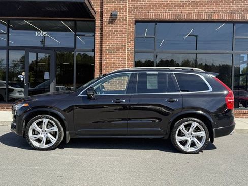 Used 2018 Volvo XC90 T6 Momentum w/ Convenience Package AWD/4WD image 3
