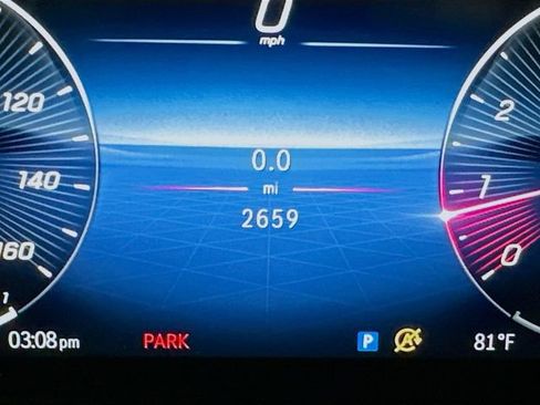 Used 2026 Mercedes-Benz GLA 250 4MATIC image 12