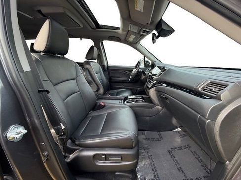 Used 2022 Honda Pilot Touring image 14