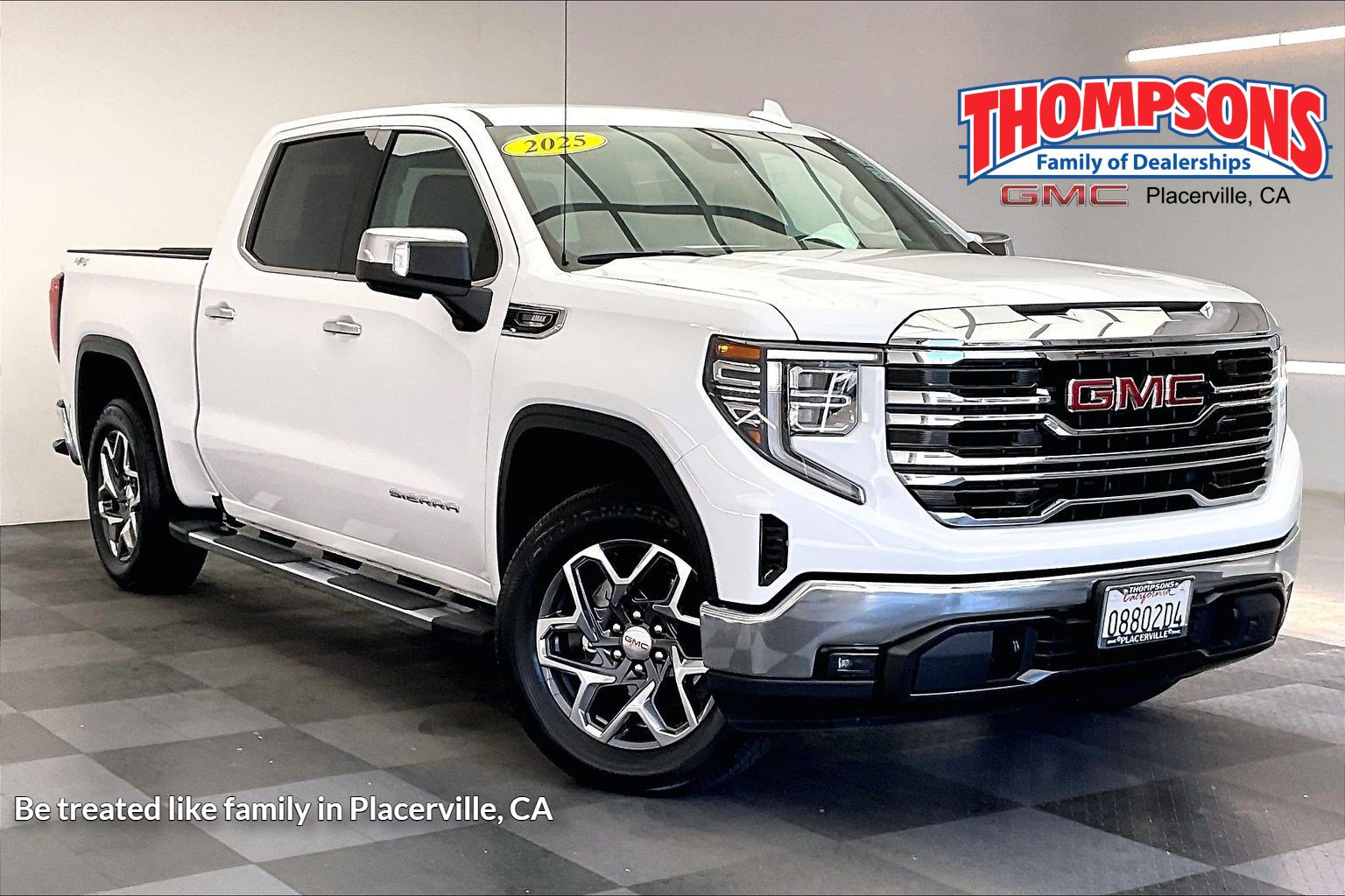 Used 2025 GMC Sierra 1500 SLT w/ SLT Premium Package AWD/4WD image 1