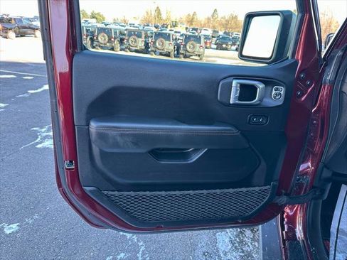 Certified 2021 Jeep Gladiator Mojave image 21