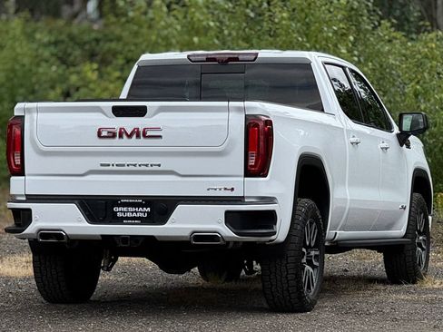Used 2022 GMC Sierra 1500 AT4 w/ AT4 Premium Package AWD/4WD image 7