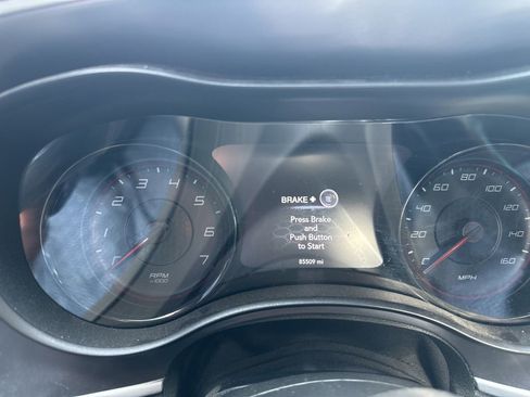 Used 2019 Dodge Charger R/T w/ Blacktop Package RWD image 6