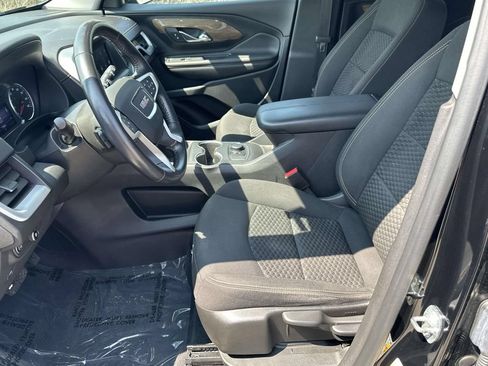 Certified 2021 GMC Terrain SLE w/ LPO, Floor Liner Package AWD/4WD image 19
