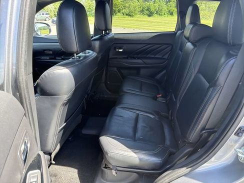 Used 2022 Mitsubishi Outlander SEL AWD/4WD image 26